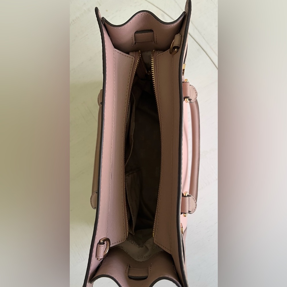 Michael Kors Dillion Bag Pastel Pink - Picture 6 of 8